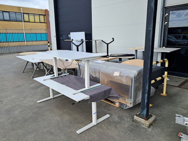 (ns materiaal) partij divers kantoormeubilair - afbeelding 16 van  22