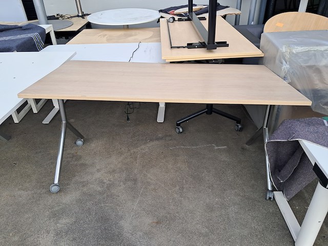 (ns materiaal) partij divers kantoormeubilair - afbeelding 18 van  22