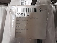 (ns materiaal) partij diverse ruitenwissers - afbeelding 4 van  5