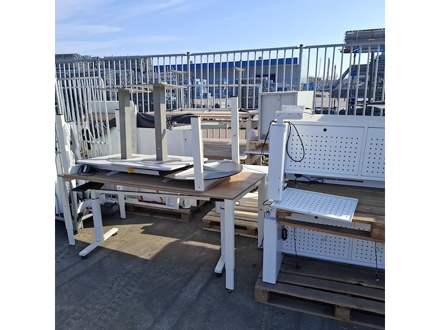 (ns materiaal) partij kantoormeubilair - afbeelding 2 van  13