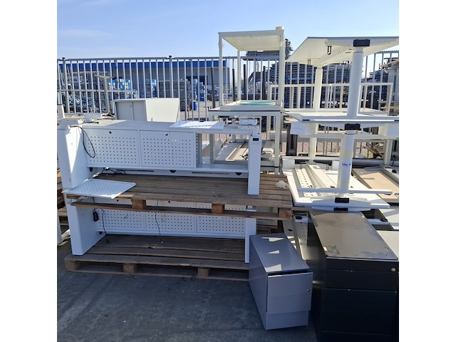 (ns materiaal) partij kantoormeubilair - afbeelding 13 van  13