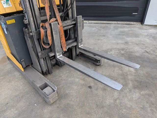 (ns materiaal) reachtruck, atlet, uns 160 dtf vre 675, 2005 - afbeelding 19 van  21