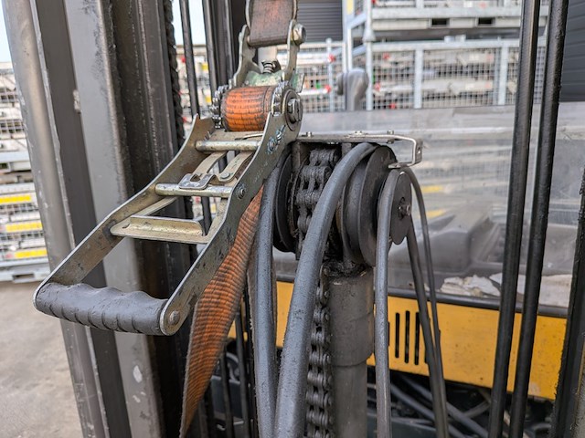 (ns materiaal) reachtruck, atlet, uns 160 dtf vre 675, 2005 - afbeelding 21 van  21