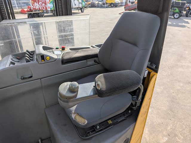 (ns materiaal) reachtruck, atlet, uns 160 dtf vre 675, 2007 - afbeelding 2 van  19