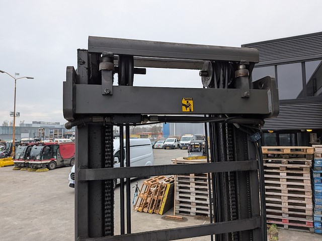 (ns materiaal) reachtruck, atlet, uns160dtf vre 675, 2005 - afbeelding 2 van  21