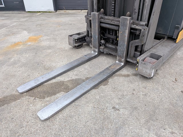 (ns materiaal) reachtruck, atlet, uns160dtfvre675, 2007 - afbeelding 20 van  21