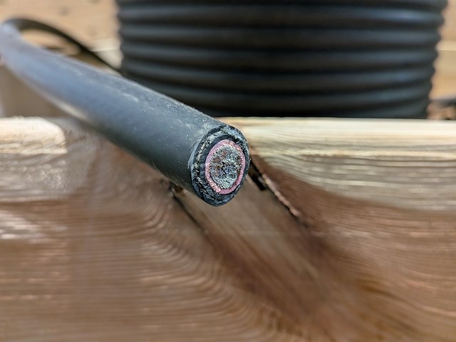 (ns materiaal) tractiekabel, huber+suhner, radox 9gkw-ax 3600v m, 2024 - afbeelding 5 van  8