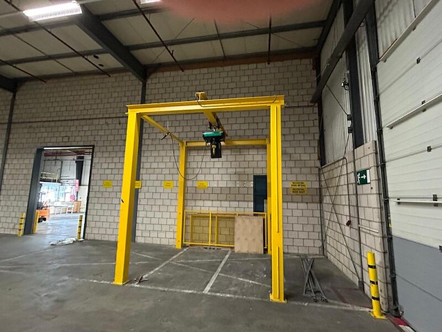 (ns materiaal) vrijstaande portaalkraan, verlinde, eurochain vr 25, 4 ton - afbeelding 2 van  9