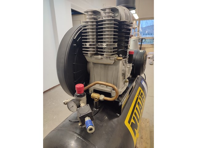 Nu air compressors and tools s.p.a. - afbeelding 8 van  10
