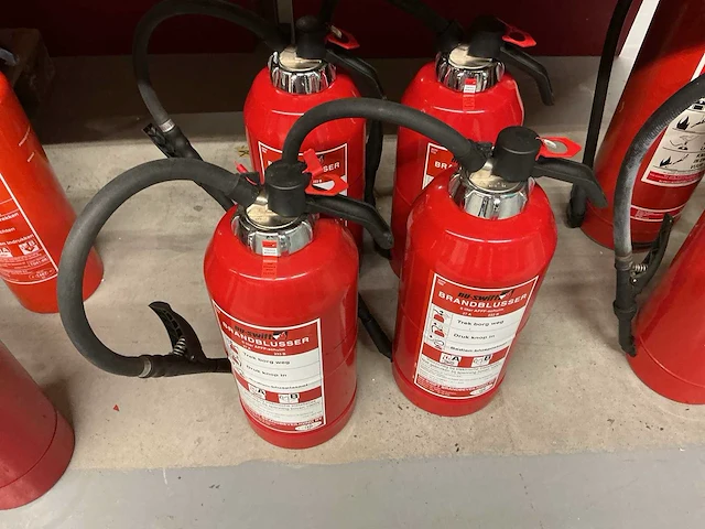Nu swift brandblusser (4x) - afbeelding 1 van  4