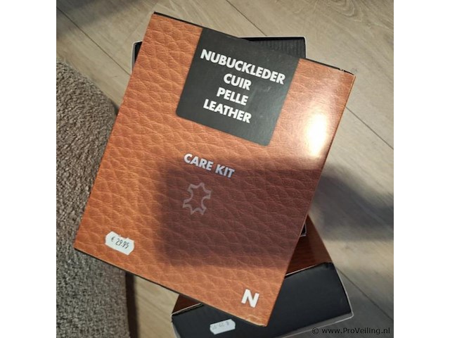 Nubuckleder cuir pell leather - 5 stuks - afbeelding 1 van  1