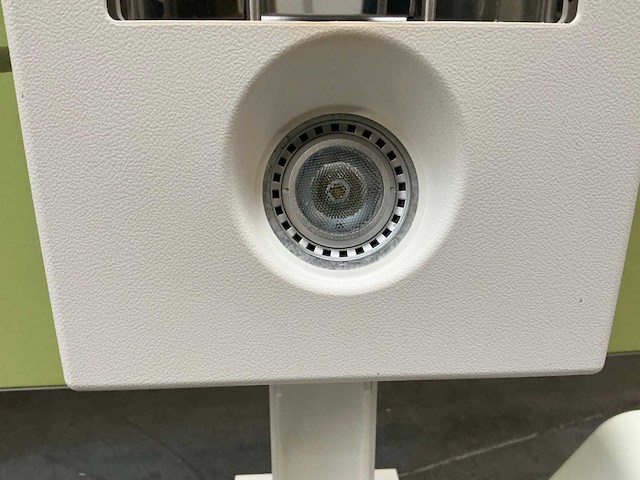 Nufer medical - ceratherm 600 warmtelamp - 2016 - afbeelding 2 van  4