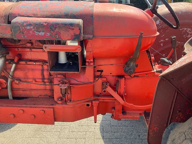 Nuffield 10/60 oldtimer tractor “6 cilinder” - afbeelding 3 van  21