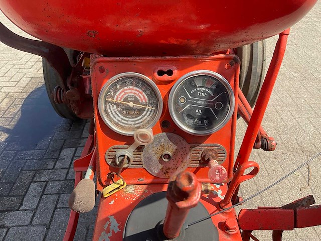 Nuffield 10/60 oldtimer tractor “6 cilinder” - afbeelding 7 van  21
