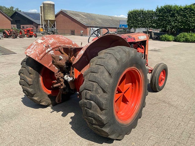 Nuffield 10/60 oldtimer tractor - afbeelding 17 van  21