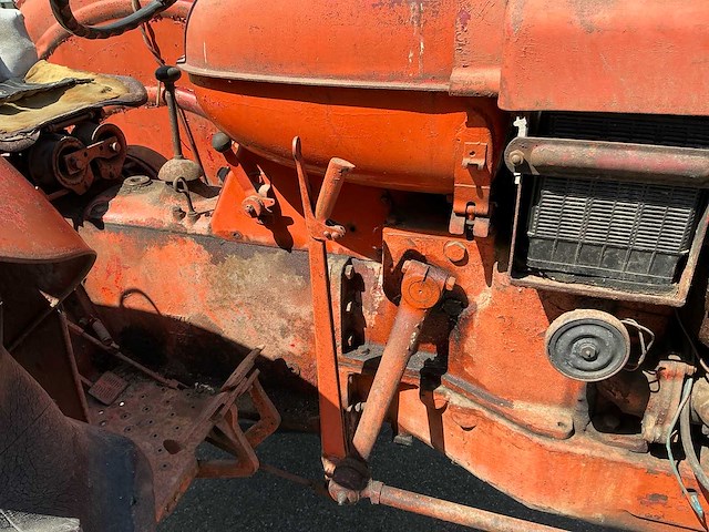 Nuffield universal bmg diesel oldtimer tractor - afbeelding 9 van  21