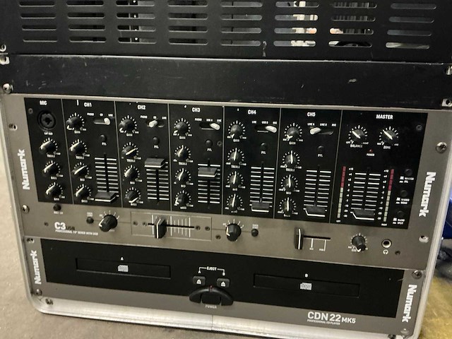 Numark cdn 22 mk5 afspeelapparatuur - afbeelding 3 van  5