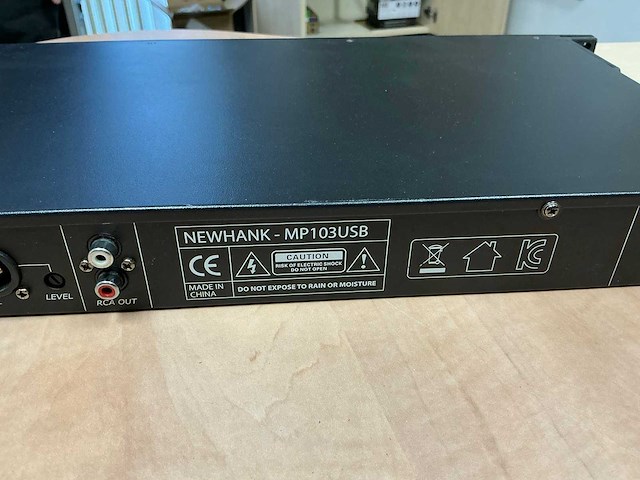 Numark mp103 afspeelapparatuur - afbeelding 5 van  5