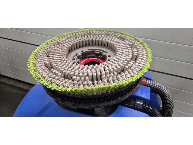 Numatic - schrob - dweilmachine - afbeelding 7 van  9