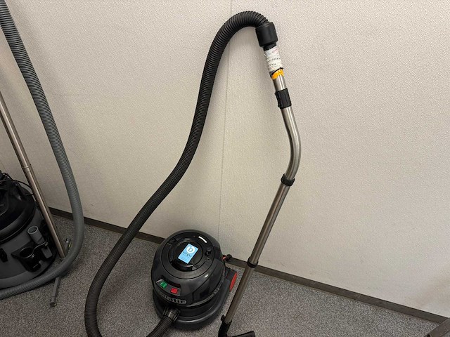 Numatic - stofzuiger - afbeelding 1 van  3