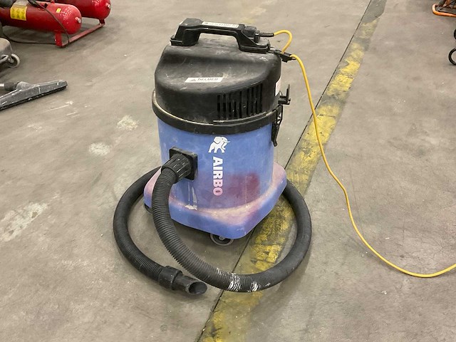 Numatic airbo industriële stofzuiger - afbeelding 1 van  2
