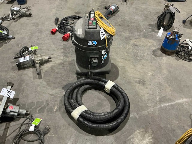 Numatic / airbo nds570a industriële stofzuiger - afbeelding 1 van  5