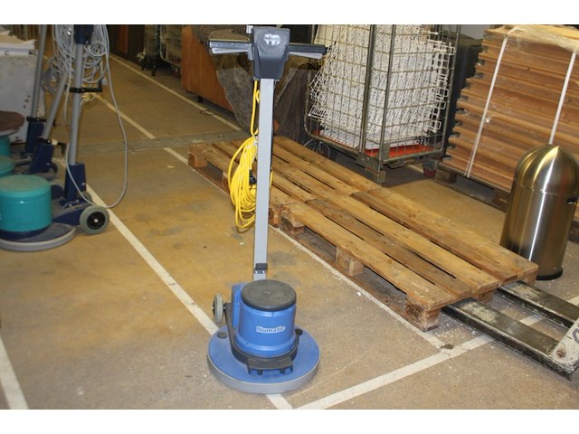 Numatic boenmachine hft1530 1500watt - afbeelding 9 van  11