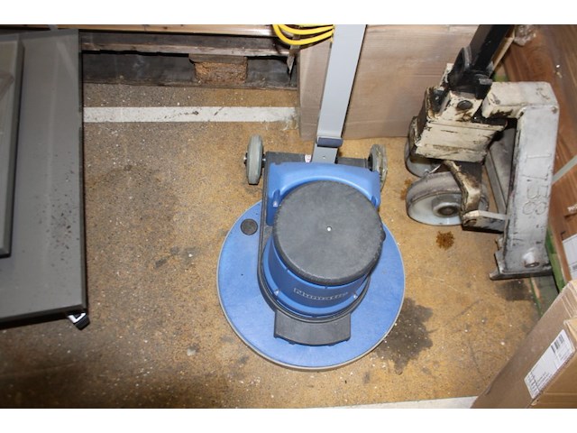 Numatic boenmachine - afbeelding 4 van  7