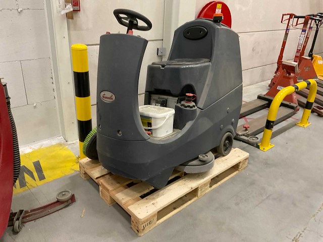 Numatic crg8072/120t vloerreiniger - afbeelding 2 van  9
