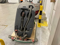 Numatic crg8072/120t vloerreiniger - afbeelding 4 van  9
