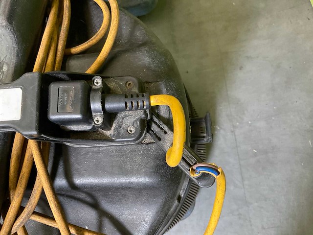 Numatic industriële stofzuiger - afbeelding 4 van  5