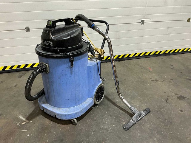 Numatic nat/ droog industriële stofzuiger - afbeelding 1 van  7