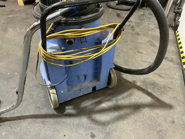 Numatic nat/ droog industriële stofzuiger - afbeelding 4 van  7