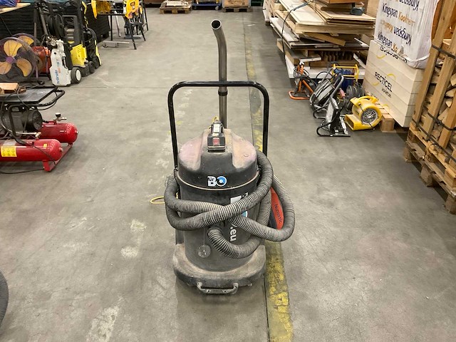 Numatic ndd900 industriële stofzuiger - afbeelding 1 van  2