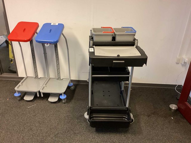 Numatic schoonmaakwagen (2x) - afbeelding 4 van  6