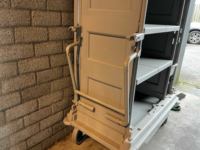 Numatic schoonmaakwagen - afbeelding 5 van  5