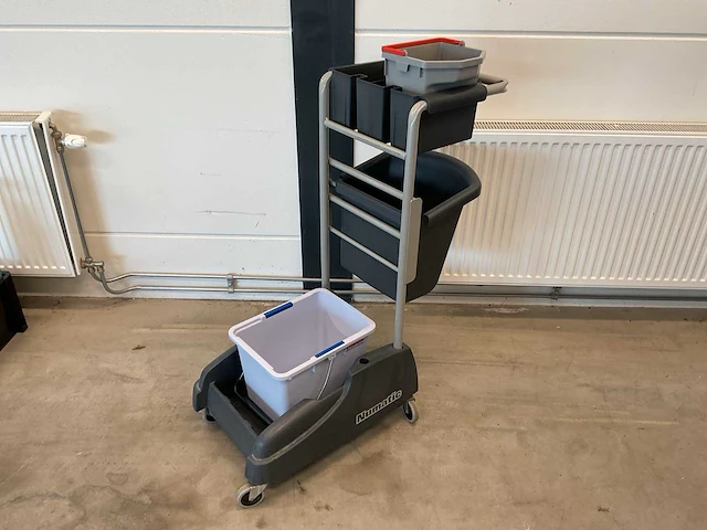 Numatic schoonmaakwagen - afbeelding 1 van  2