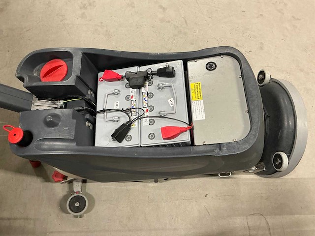 Numatic schrob-/zuigmachine - afbeelding 4 van  9