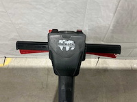 Numatic schrob-/zuigmachine - afbeelding 8 van  9