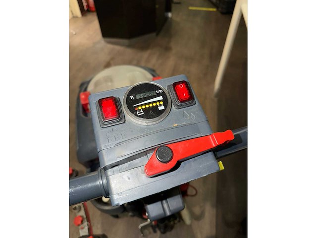 Numatic tgb4045/100 boen schrobmachine - afbeelding 7 van  7