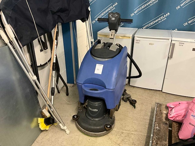 Numatic tt 3450 s schrobmachine - afbeelding 1 van  4
