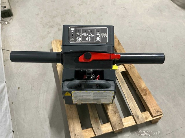 Numatic ttb 1840 schrobmachine - afbeelding 4 van  5