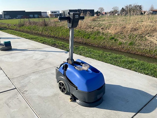Numatic ttb1840/1 vloerreiniger/droger - afbeelding 1 van  4