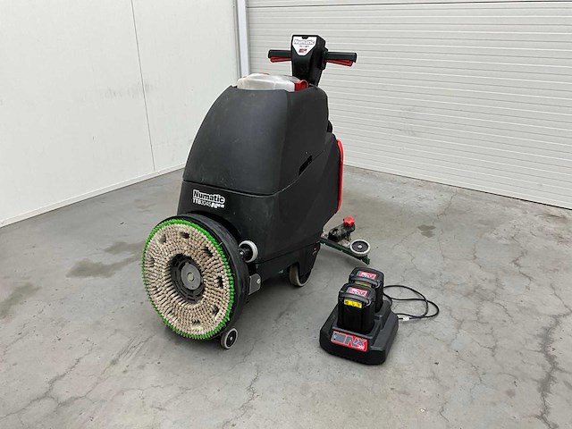 Numatic ttb3045nx schrobzuigmachine - afbeelding 1 van  15