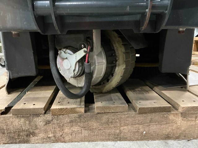 Numatic ttv 678/300 t zelfrijdende veegmachine - afbeelding 5 van  14