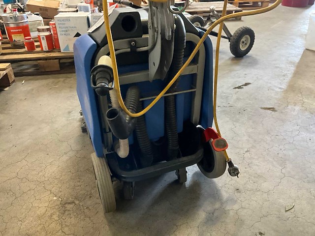 Numatic vloerreiniger - afbeelding 4 van  5