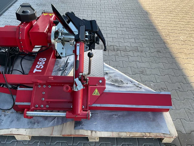 Number one t568 240v banden de-en montageapparaat - afbeelding 16 van  25