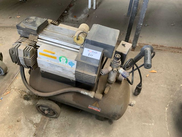 Nuova clear-air 100-4-90 luchtcompressor - afbeelding 3 van  4