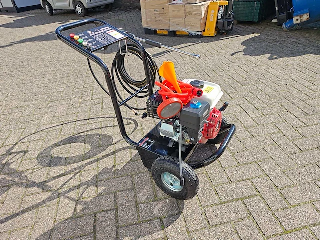 Nurnberg - mw3500psi - hogedrukreiniger - afbeelding 15 van  17