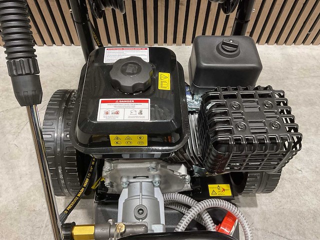 Nurnberg 3500psi rood nb-170 hogedrukreiniger - afbeelding 25 van  54